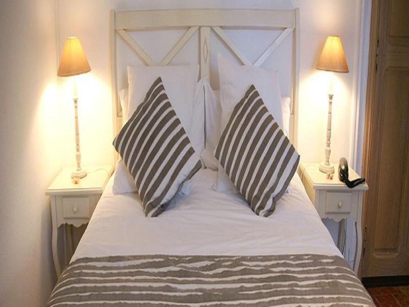 Hotel Logis Auberge Côté Jardin à Lézignan-Corbières Extérieur photo