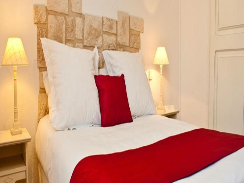 Hotel Logis Auberge Côté Jardin à Lézignan-Corbières Extérieur photo