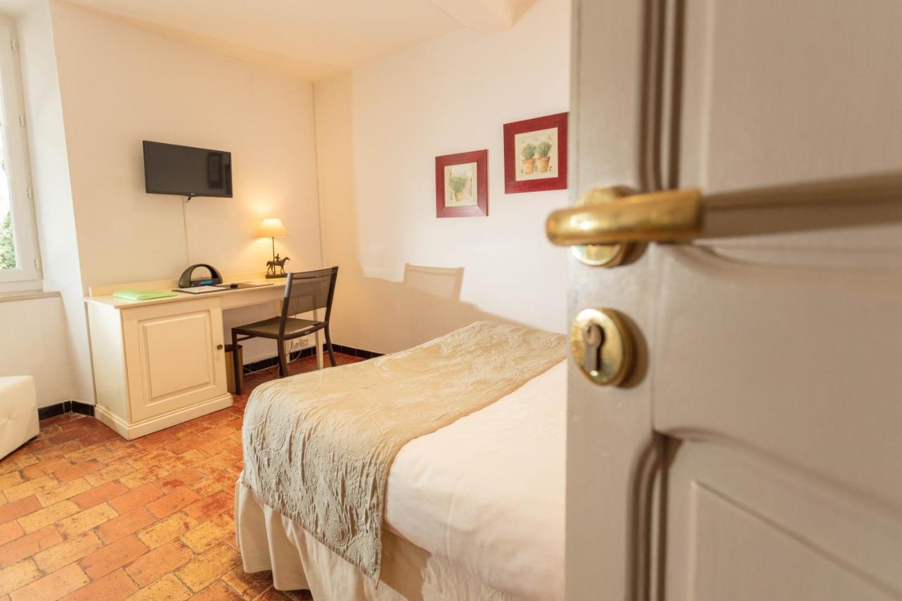 Hotel Logis Auberge Côté Jardin à Lézignan-Corbières Extérieur photo